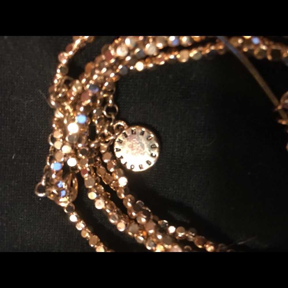 LUCKY GOLD Charm Bracelet - Picture 3 of 9